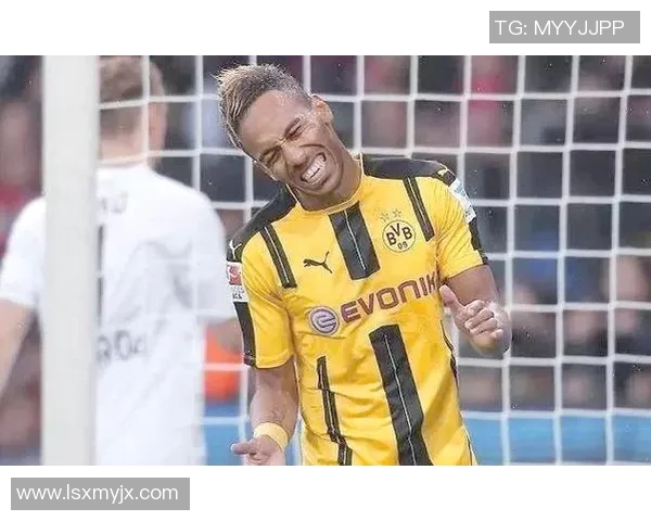 全球足球顶尖球星排名揭秘 探索现役球员的实力与成就